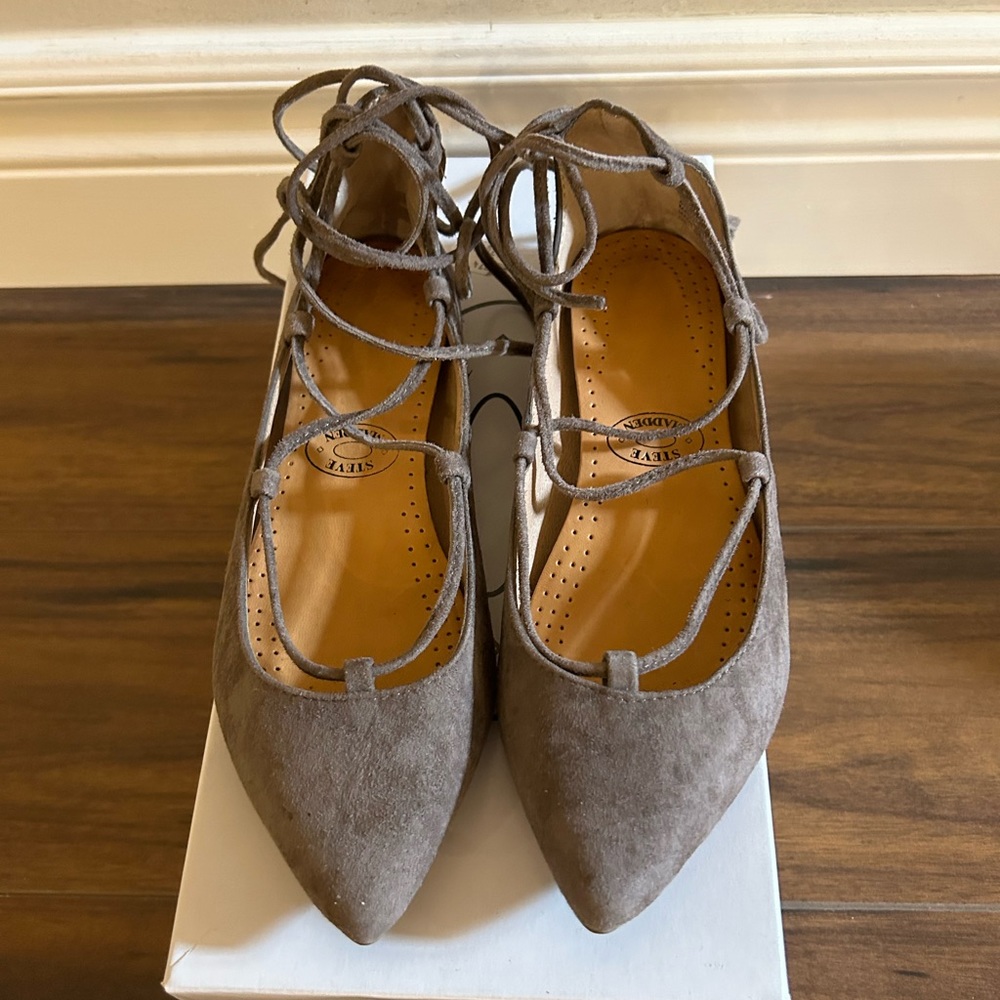 Steve Madden Taupe Flat Lace Strap Shoes